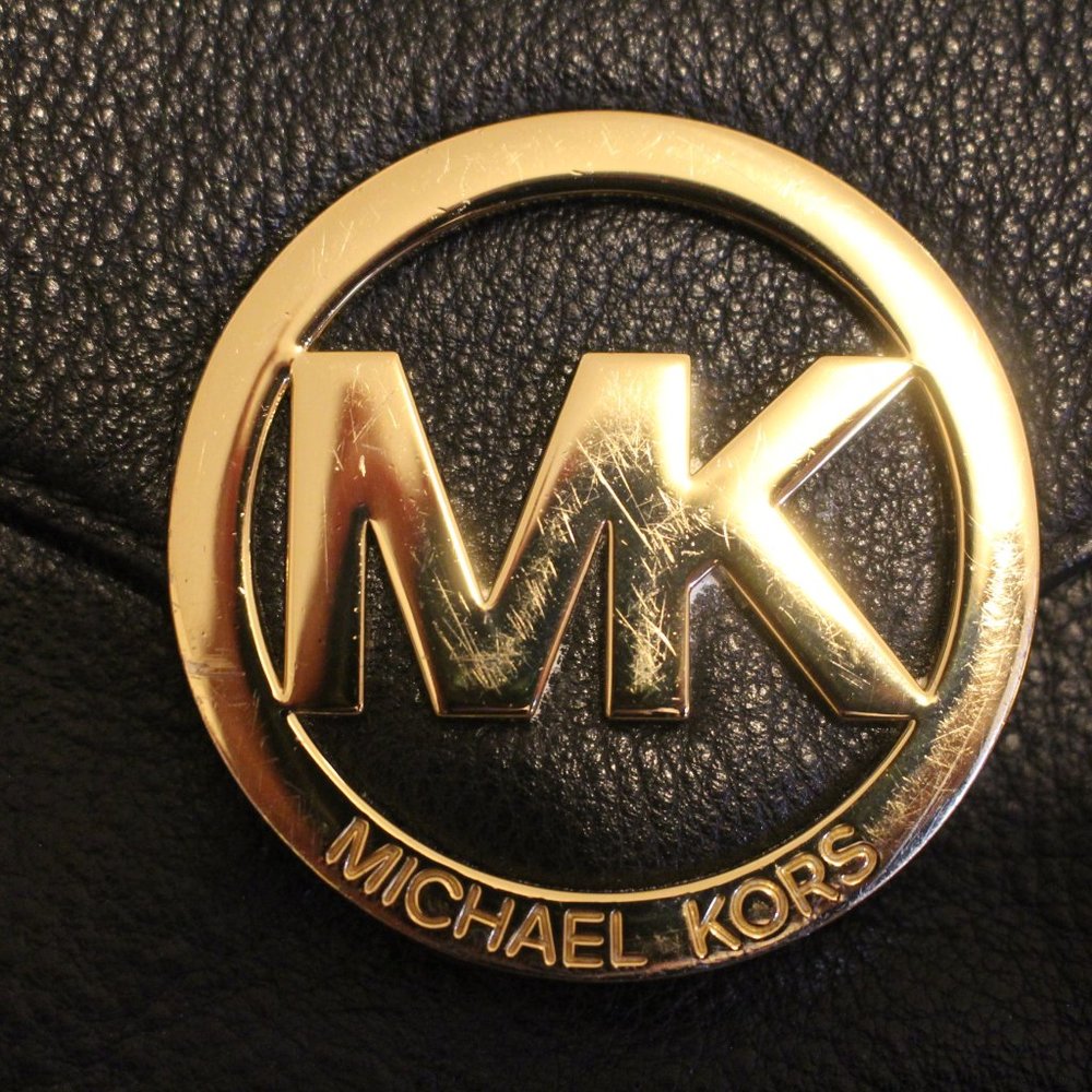 MICHAEL KORS Fulton Small Crossbody in Black - Picture 6 of 11